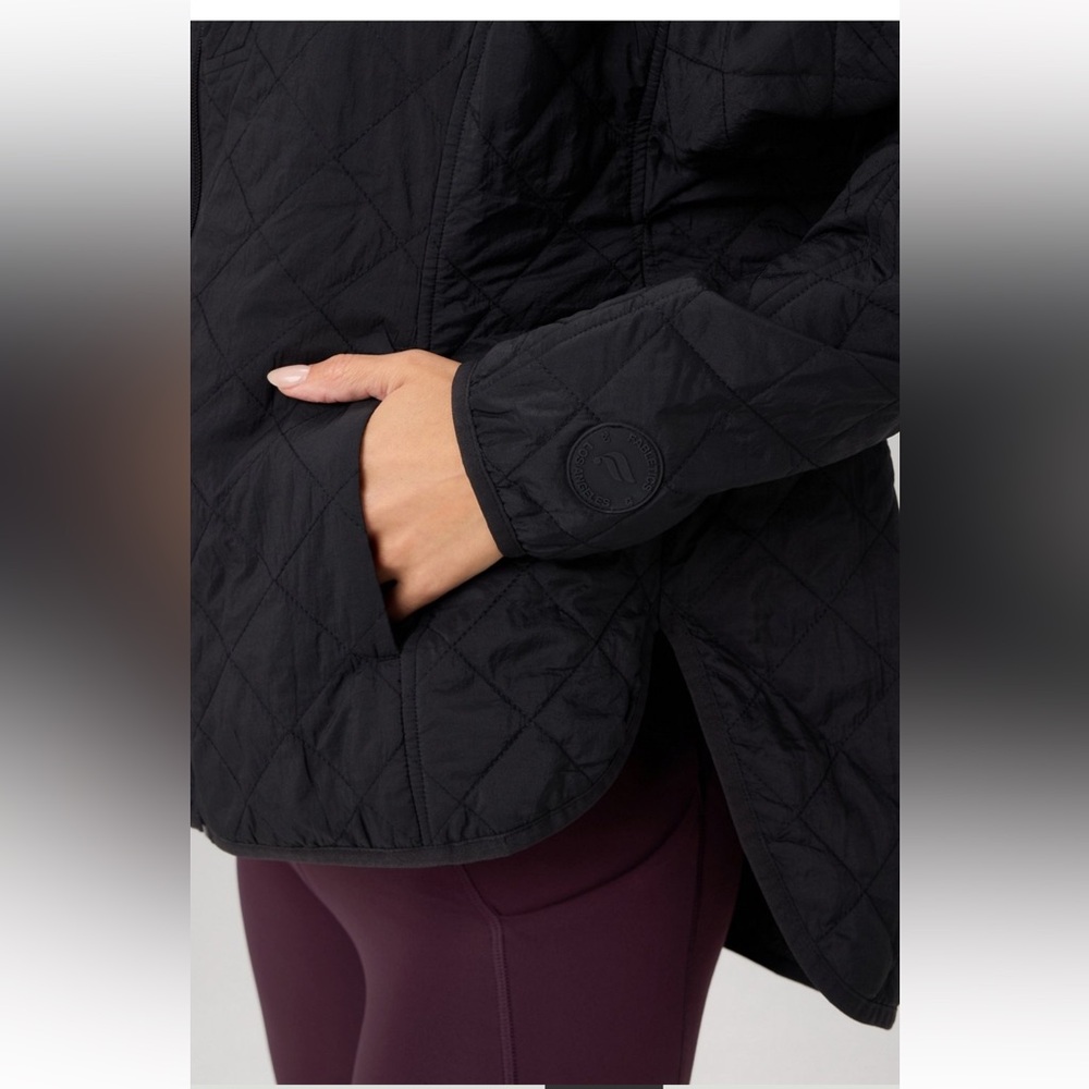 Fabletics Black Daydreamer+ Hooded Quilted Jacket - Picture 5 of 5